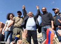 Ararat Mirozyan's Memory about Revolution and Resighn of Serzh Sargsyan